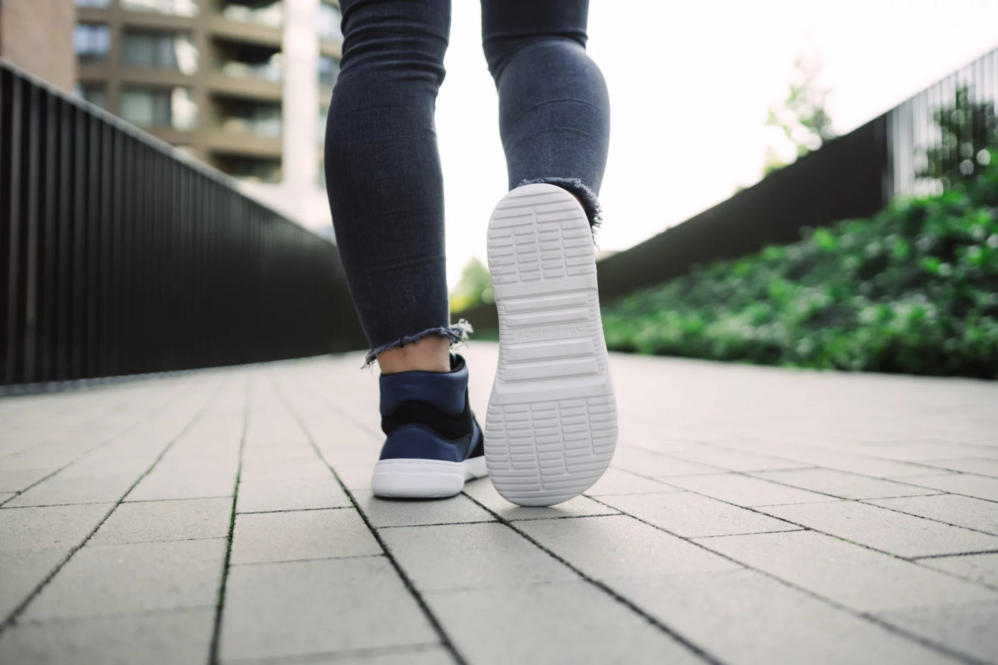 Baskets Pieds Nus Bottes Lynx - Bleu Foncé &amp; Blanc